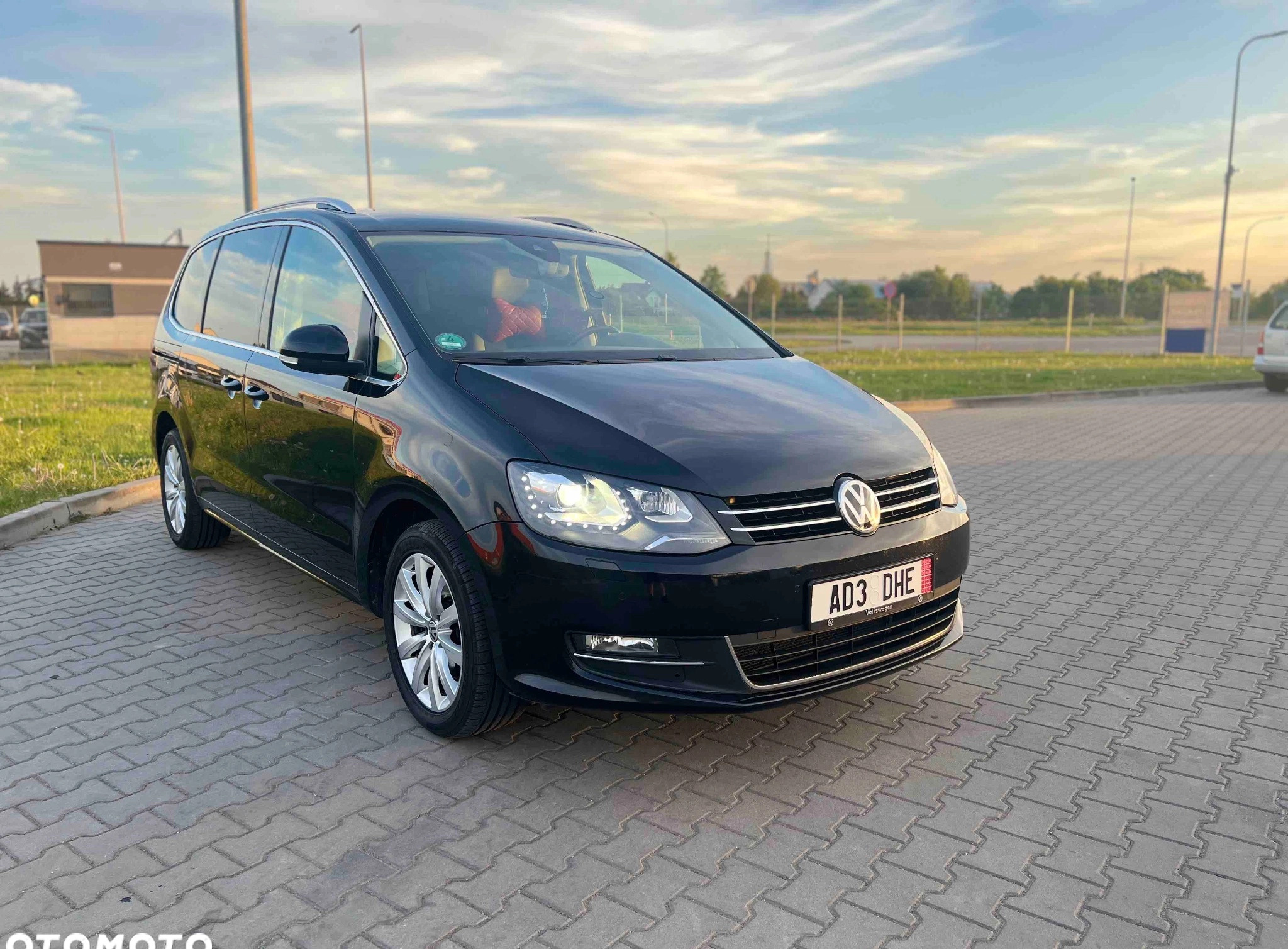 Volkswagen Sharan cena 85000 przebieg: 180000, rok produkcji 2019 z Wrocław małe 301